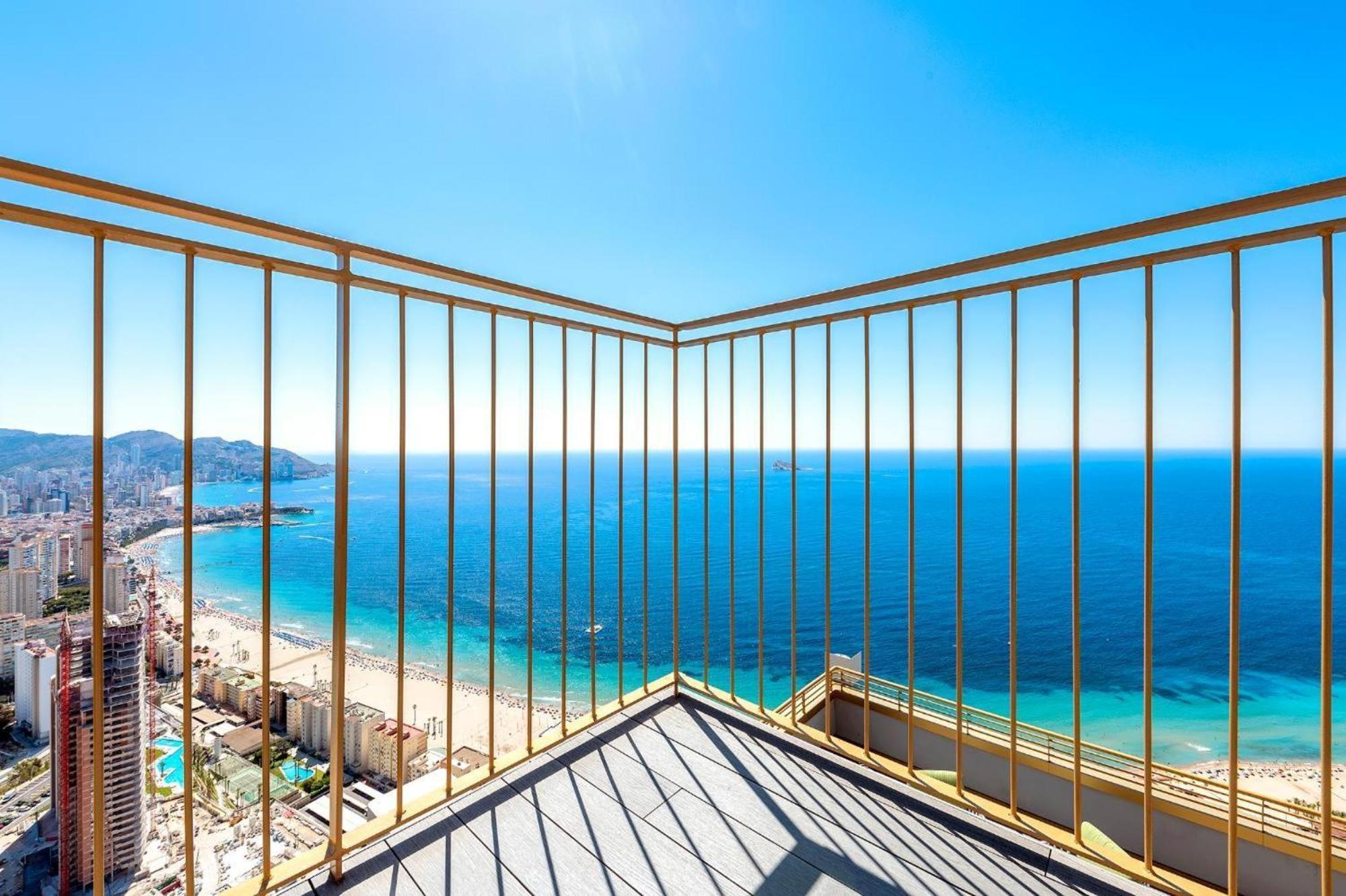 Intempo Sky Luxury Apartment 26 Floor Seaview Benidorm Buitenkant foto