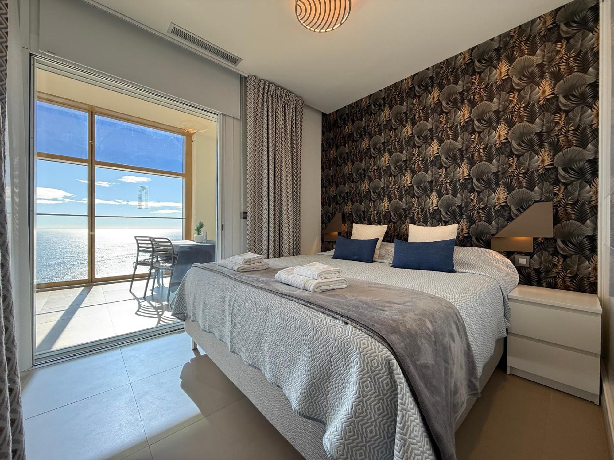 Intempo Sky Luxury Apartment 26 Floor Seaview Benidorm Buitenkant foto